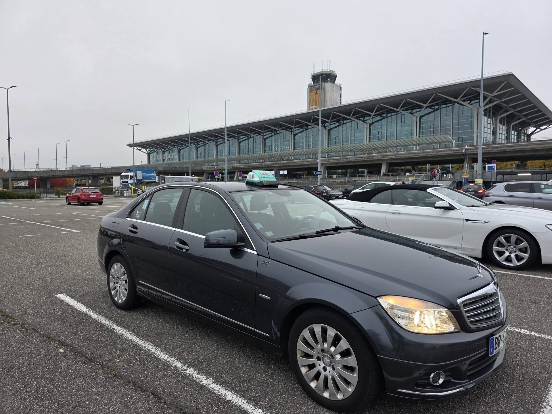 Taxi Micka Taxi à l'EuroAirport Bâle-Mulhouse
